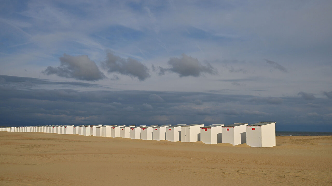 Les cabines blanches du littoral flamand 