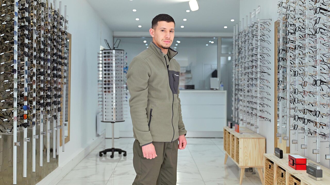 Sid-Ali Dardar le gérant d'« Abeille optique »