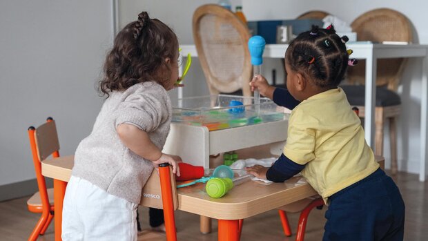 Chez une assistante maternelle