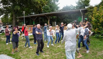 Soirée pour les seniors du CCAS au château de la Queue le 31 juillet