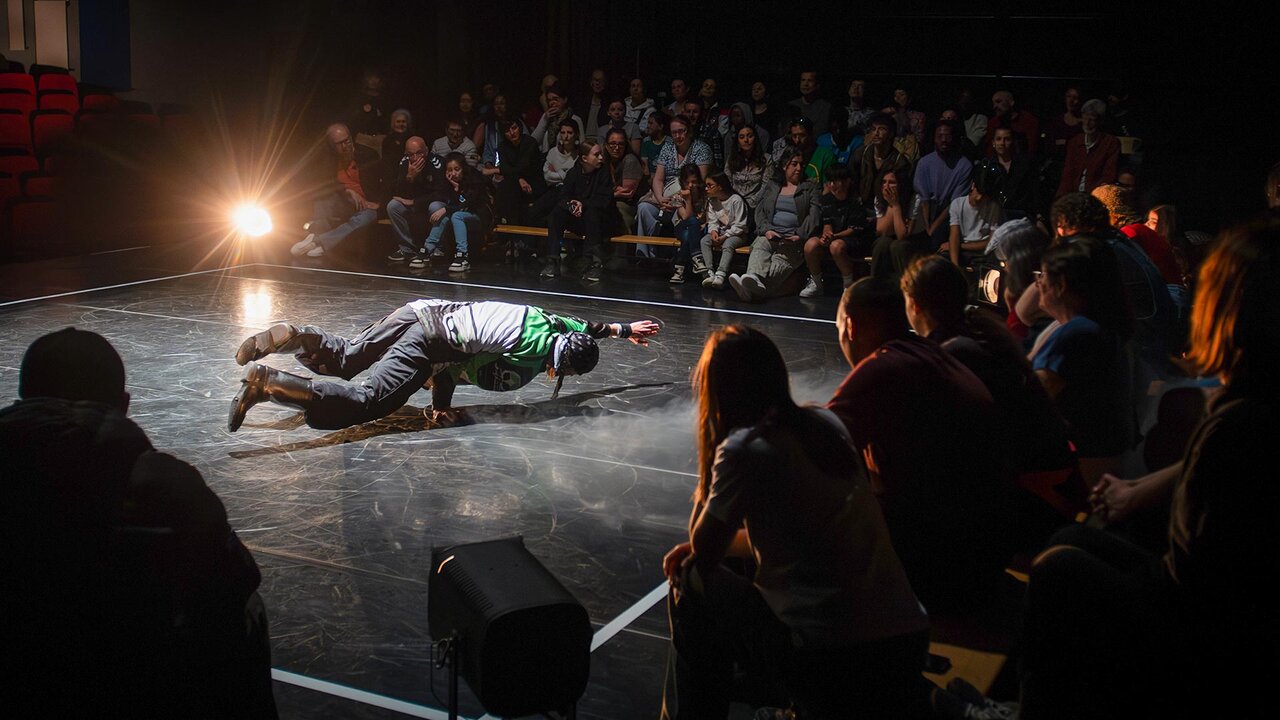 Crawl - Olga Dukhovna, Bboy Uzee Rock