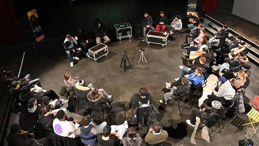 Photo de Un auditoire attentif