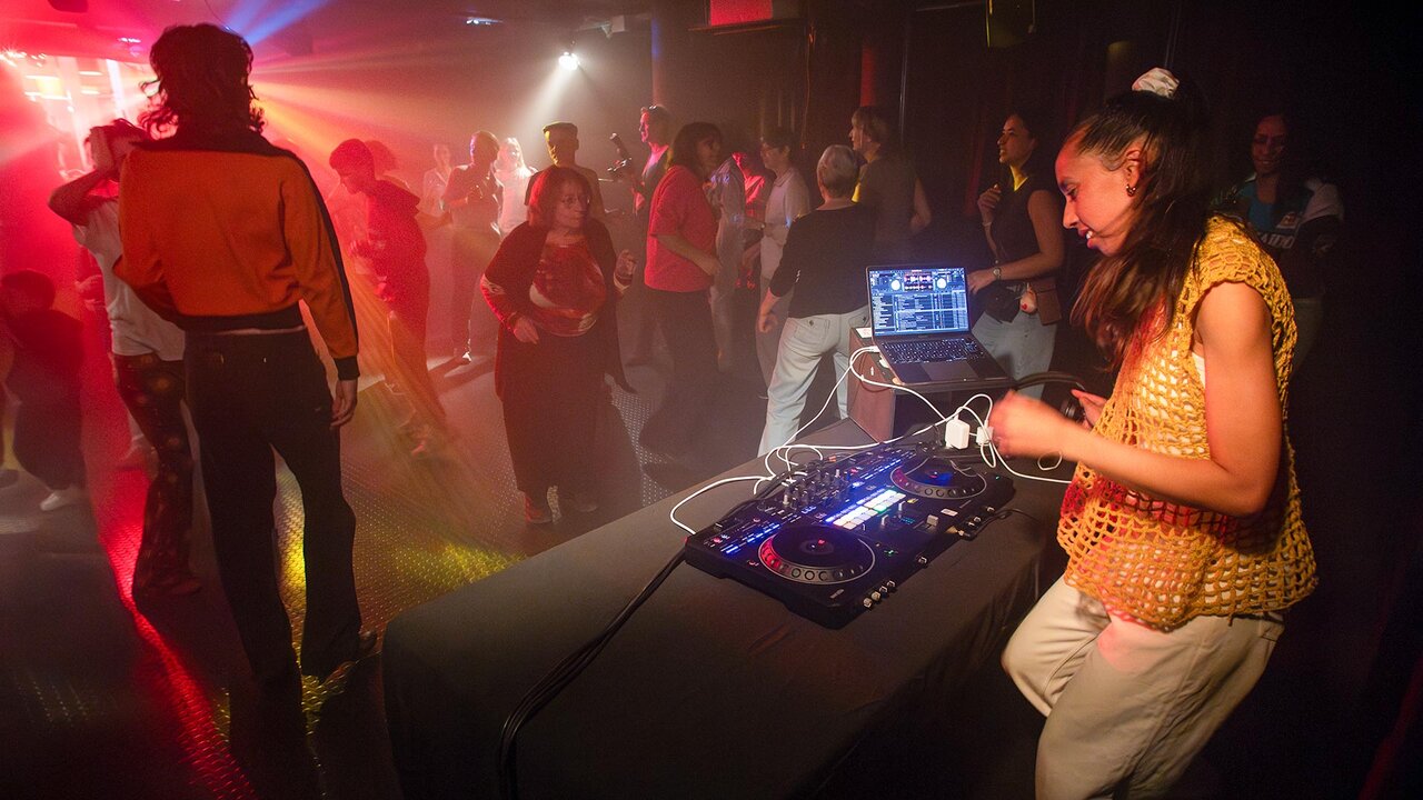 La DJ Sandrine Hoff Aka Filsan