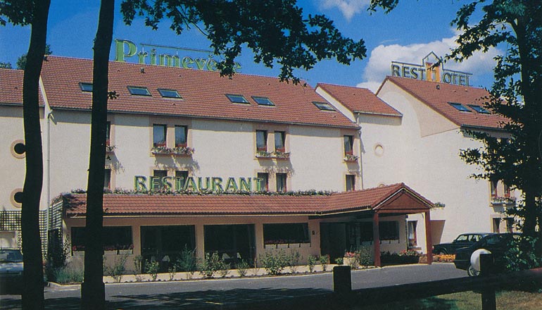 l u2019h u00f4tel restaurant primev u00e8re - la r u00e9sidence le bois bleu - ville de tremblay-en-france